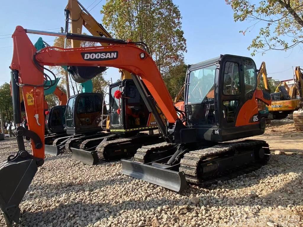 Doosan DX60 Mini excavators < 7t
