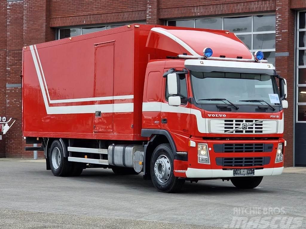 Volvo FM 300 4x2 Box - Original low KM 260Tkm - Loadlift Van Body Trucks