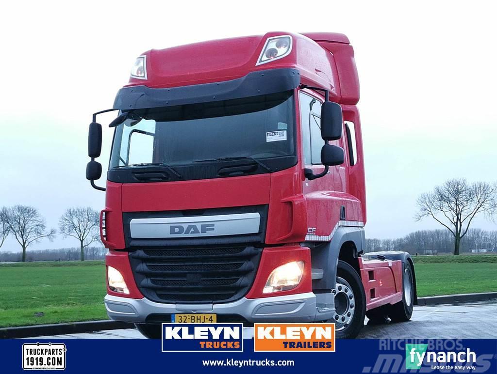 DAF CF 440 spacecab skylights Truck Tractor Units