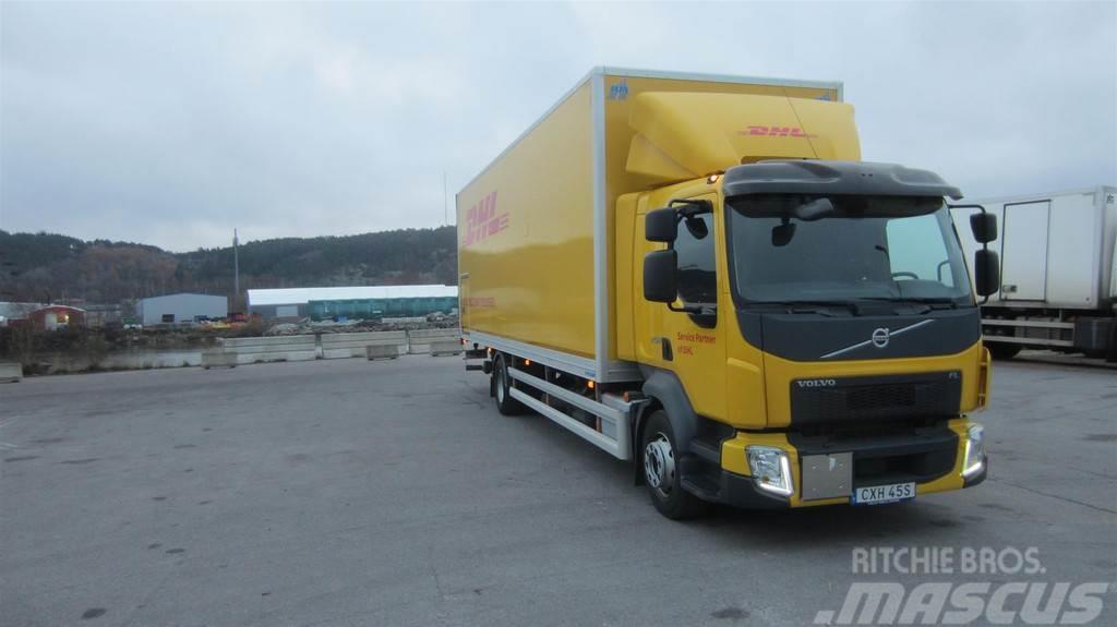 Volvo FL Öppningsbar sida / 20 pall platser Van Body Trucks