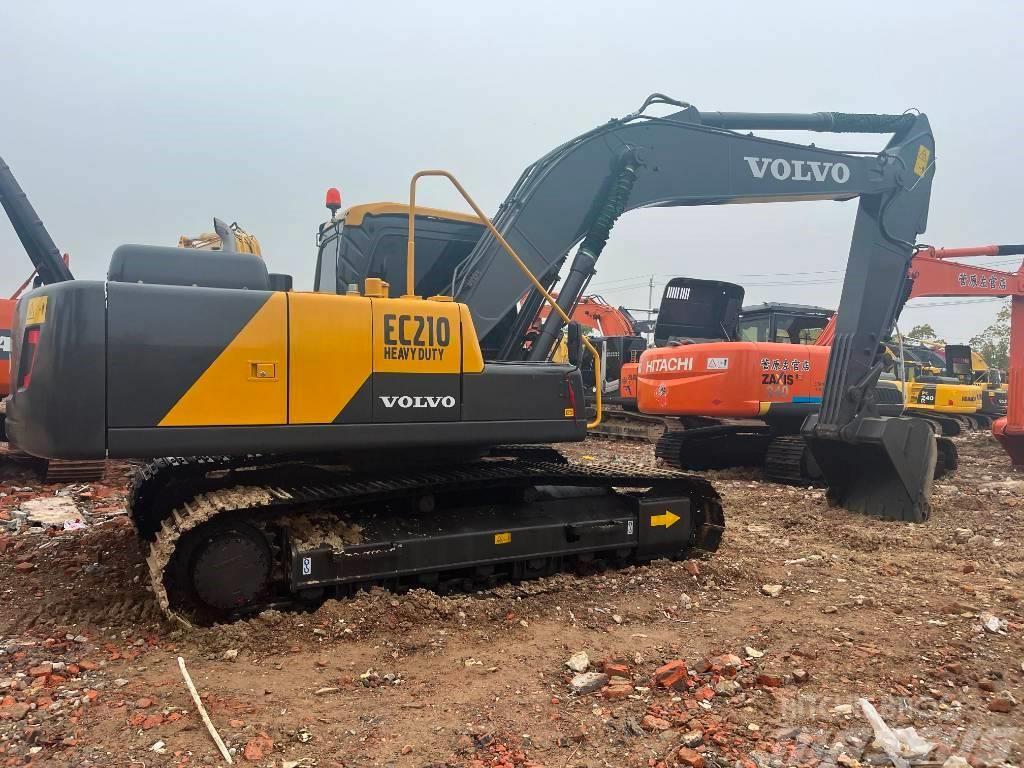 Volvo 210 Crawler excavators