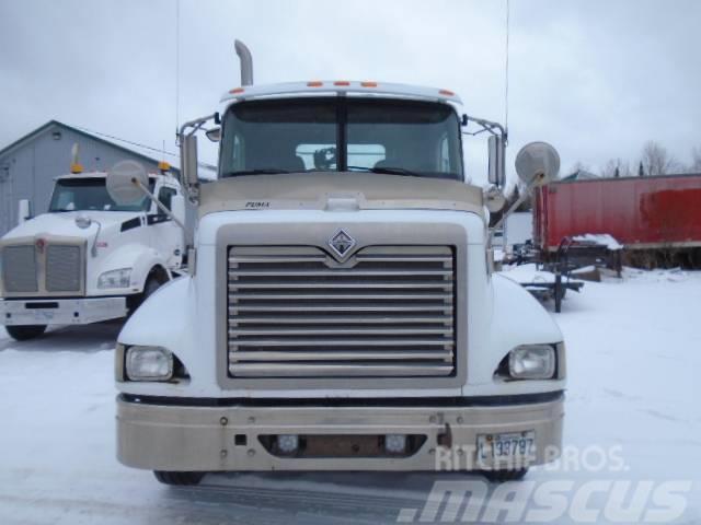 International 9200 i Eagle Truck Tractor Units