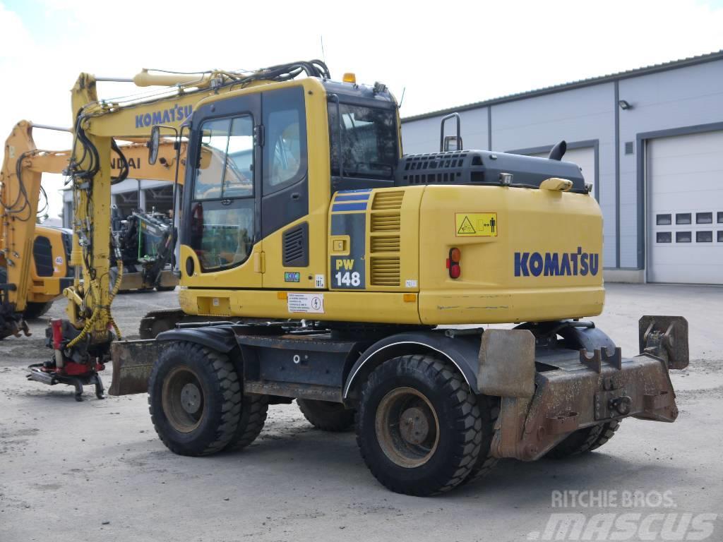 Komatsu PW 148-8 Wheeled excavators
