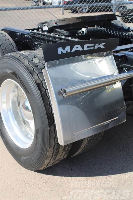 Mack ANTHEM 64T Truck Tractor Units