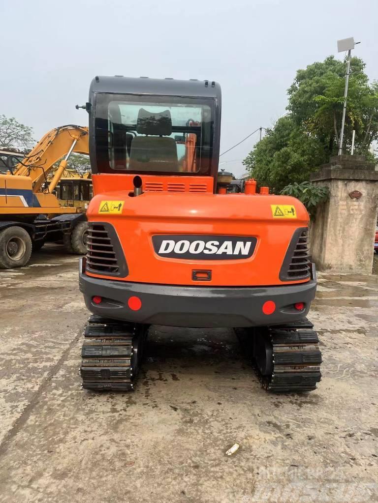 Doosan DX55-9C Mini excavators < 7t