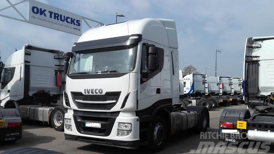  Renting a 3 años contrato total Truck Tractor Units