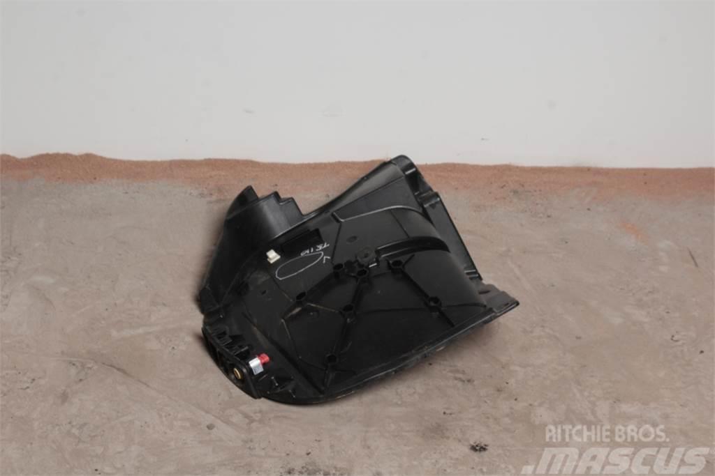 New Holland T5.110 Rear Fender Chassis