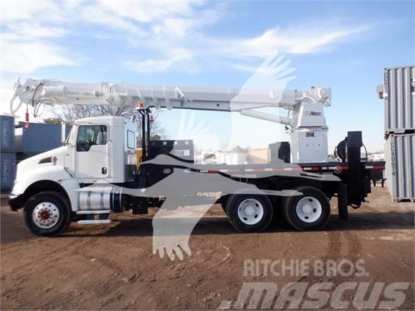 Altec D3060ATR Truck mounted aerial platforms