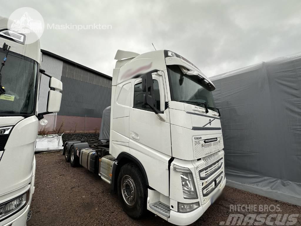 Volvo FH 13 500 Containerframe/Skiploader trucks