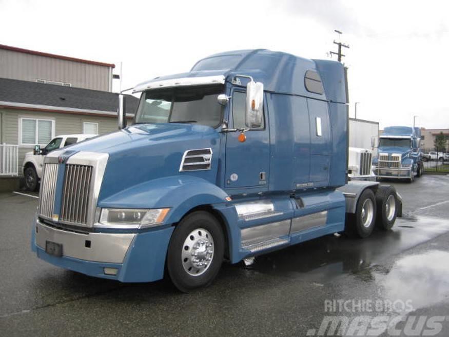 Western Star 5700 XE Truck Tractor Units