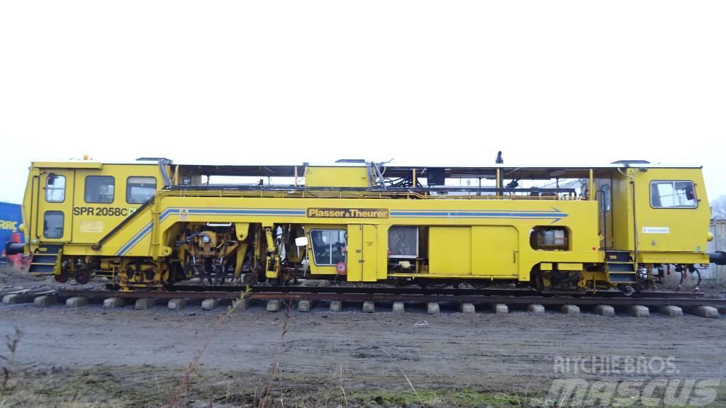  Plasser & Theurer 08-275SP combi Tamping machine Railroad maintenance