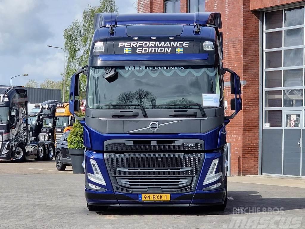 Volvo FM 13.500 Globetrotter 6x2 - Performance Edition - Truck Tractor Units