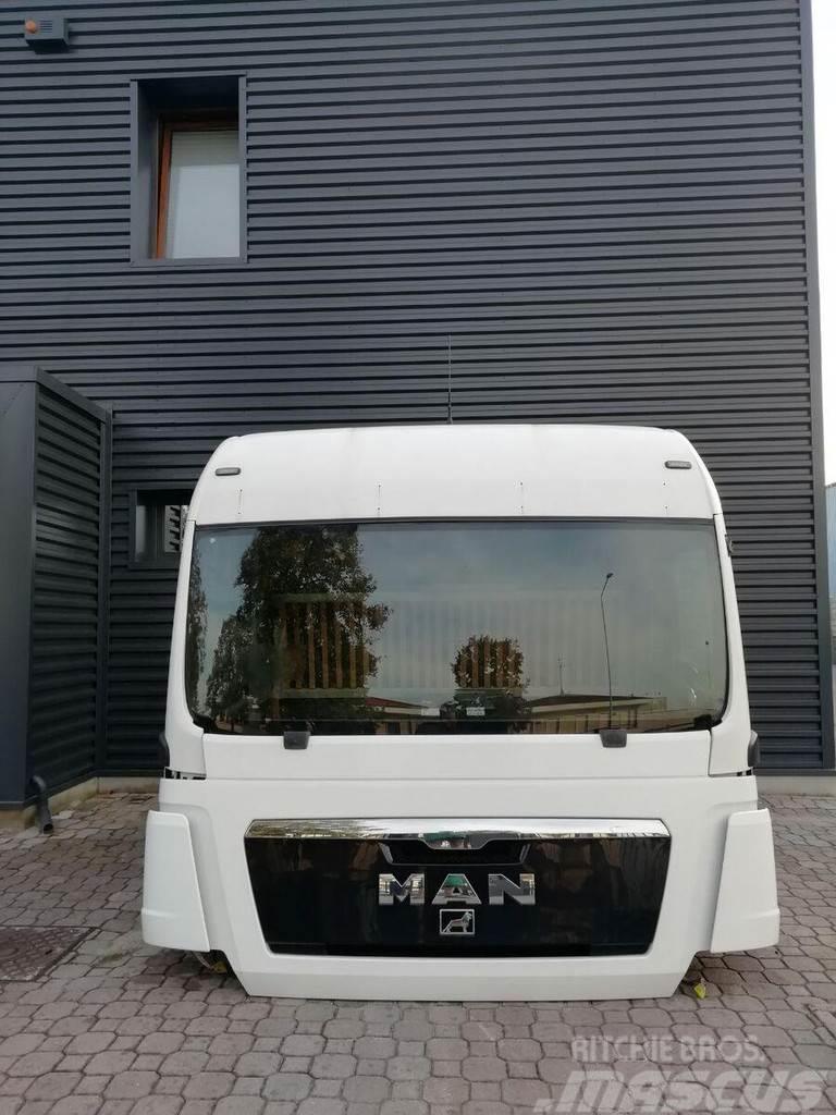MAN TGX XLX EURO 5 Cabins and interior