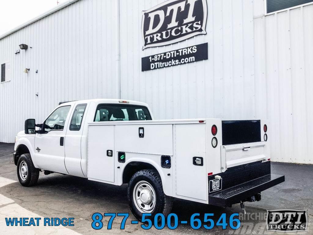 Ford F250 Service/Utility Truck, Gasoline, Auto, Four W Recovery vehicles