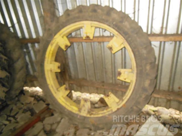  - - - 9,5-44 tl John Deere Tyres, wheels and rims