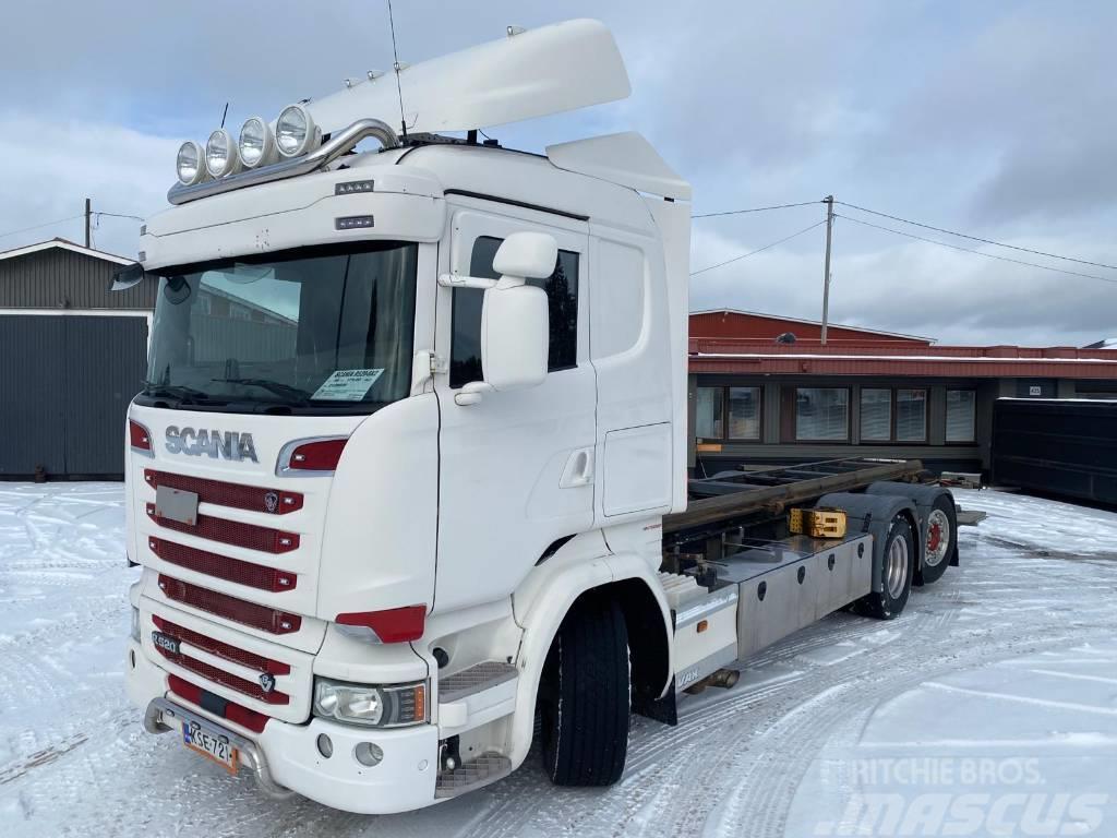 Scania R 520 Containerframe/Skiploader trucks