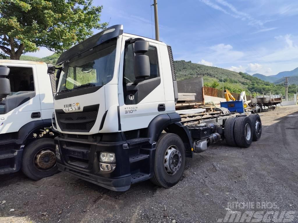 Iveco Stralis 260 S 31 Car carriers