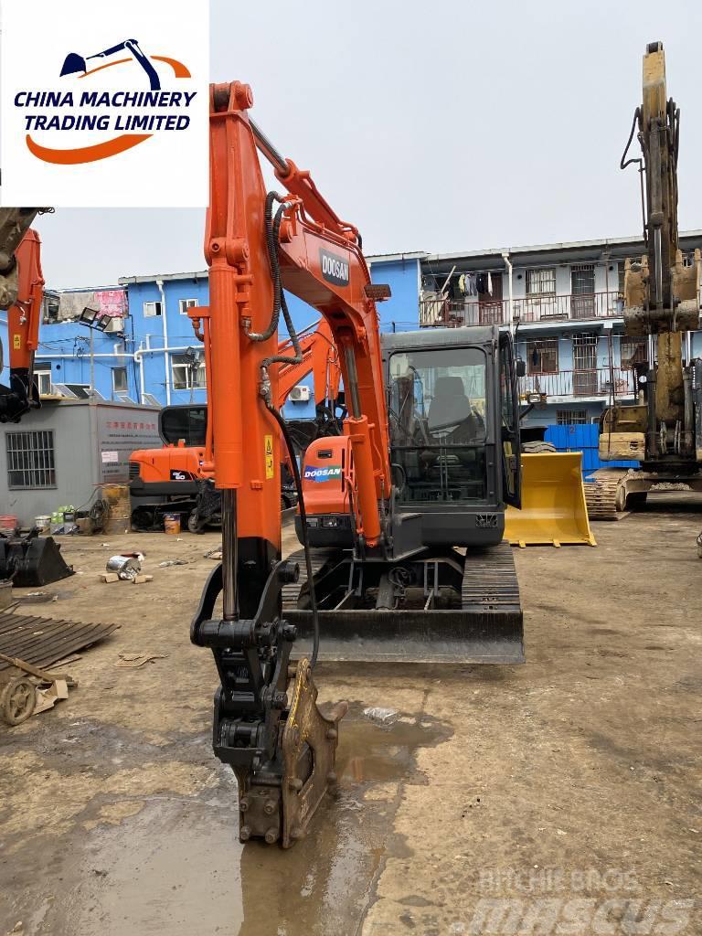Doosan DX 60 Mini excavators < 7t