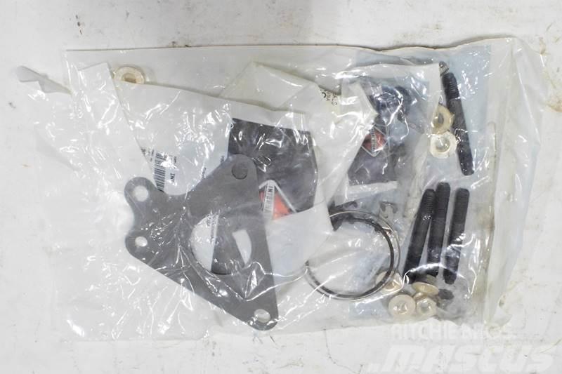 International DT466 Other components