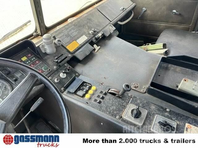 Scania SBA 111A 4x4 Flatbed/Dropside trucks