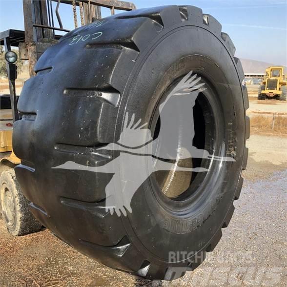 Bridgestone 35/65R33 Tyres, wheels and rims