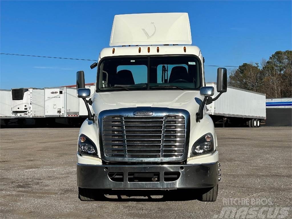 Freightliner CASCADIA Truck Tractor Units