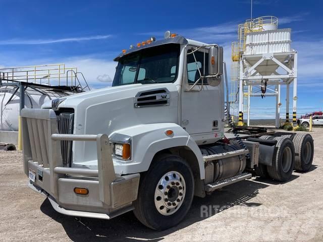 Western Star 4700 Tractor Units