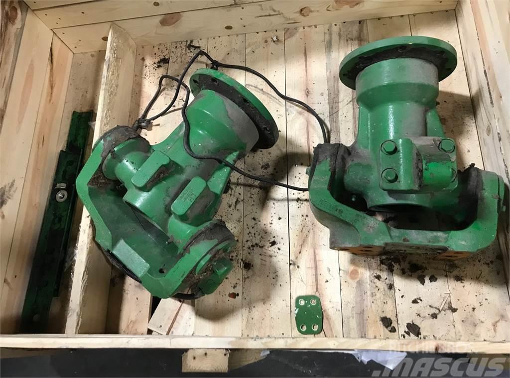 John Deere Super HD 2wd rear spindle S780 Combine harvester spares & accessories