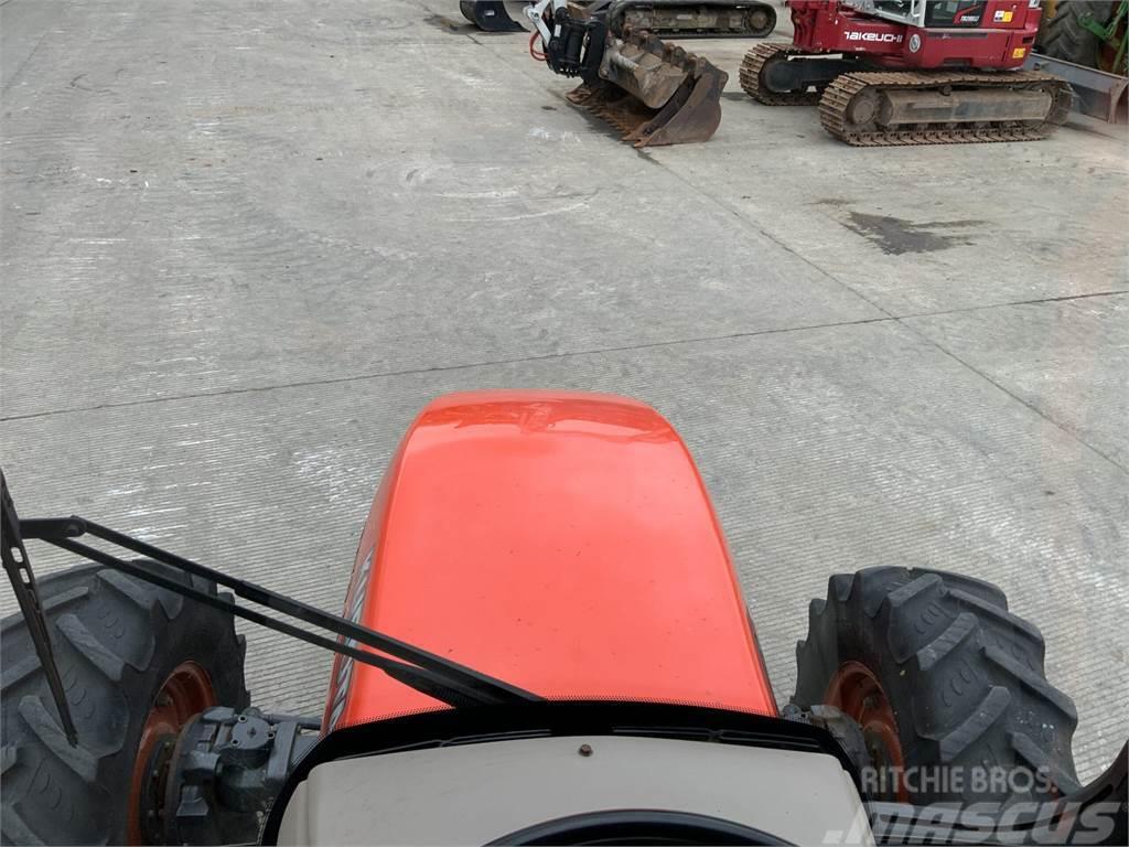 Kubota M7040 Hydraulic Shuttle Tractor (ST18065) Other farming machines