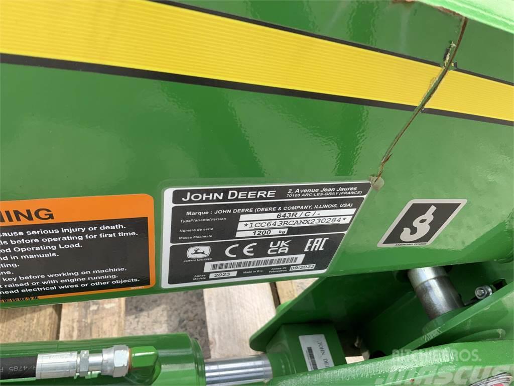  Unused John Deere 643R Loader Boom Other farming machines