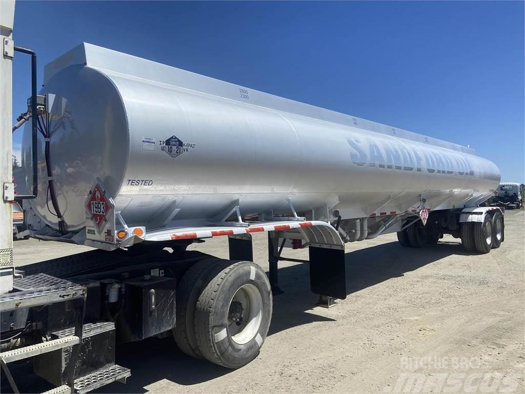  Youngs Tank 9000 GAL Tanker trailers