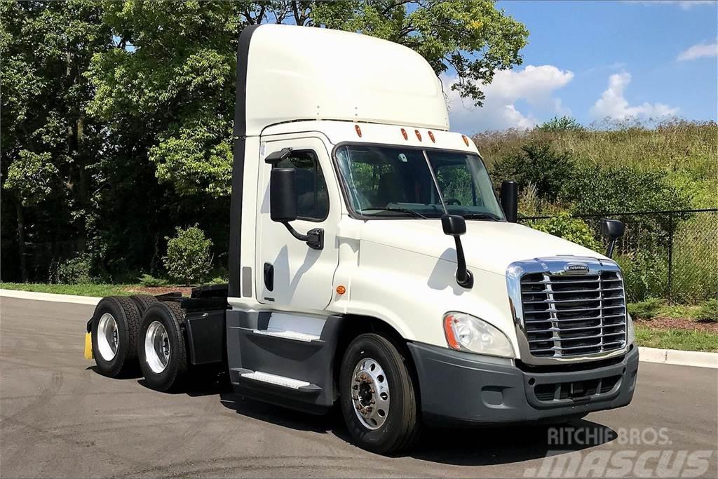 Freightliner Corp. CASCADIA Chassis Cab trucks