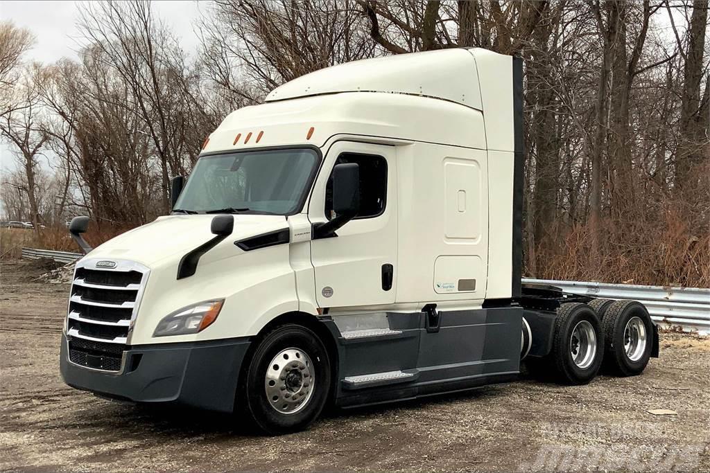 Freightliner Corp. CASCADIA Truck Tractor Units