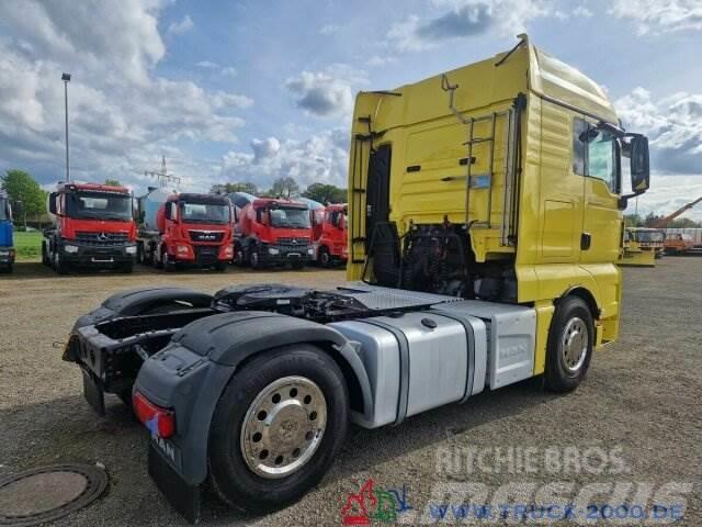 MAN TGX 18.440 2 Kreis Kipphydraulik Retarder Navi Truck Tractor Units