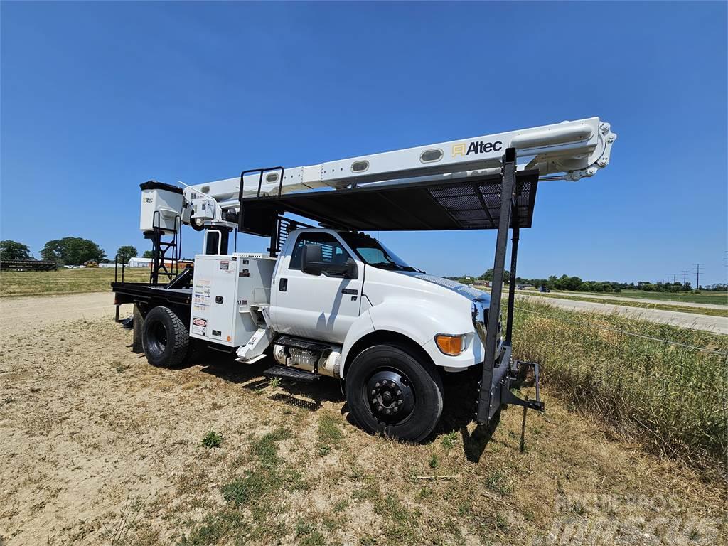 Ford / Altec F650 / LR7-58 Truck mounted aerial platforms