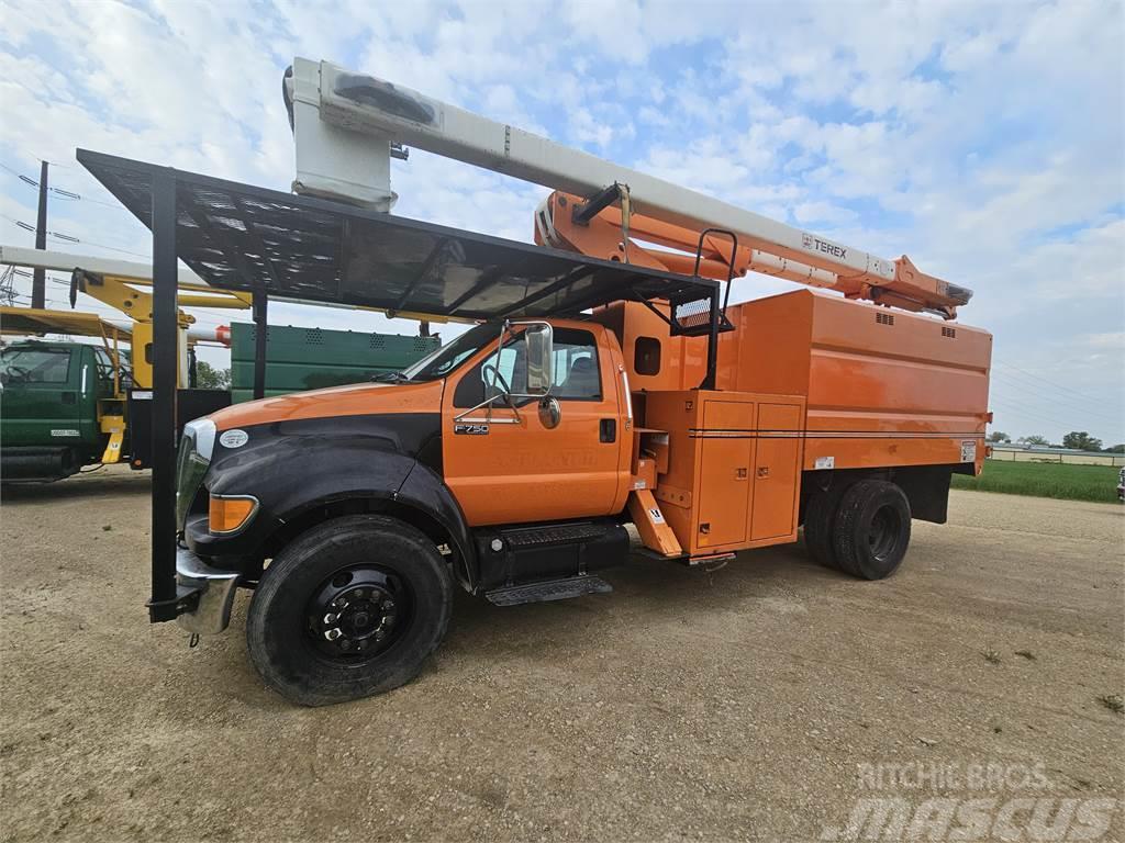  Ford/ Terex F750 / XT55 Truck mounted aerial platforms