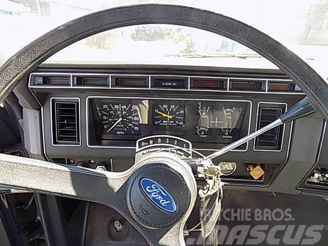 Ford F700 Van Body Trucks