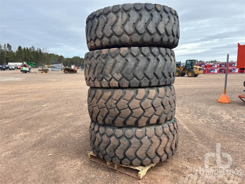  Quantity of (4) Tyres, wheels and rims