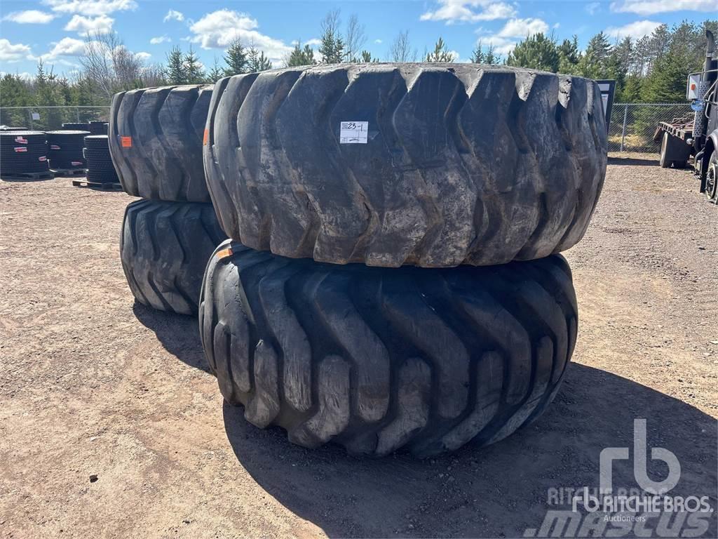  Quantity of (4) 29.9/29 Tyres, wheels and rims