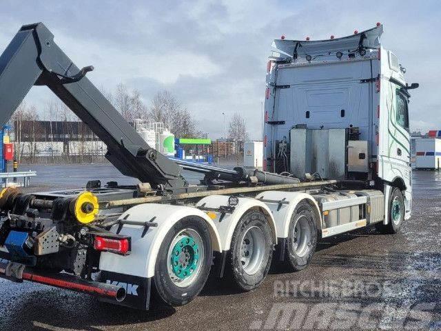 Mercedes-Benz Actros 3558L/NLA 8x4 Containerframe/Skiploader trucks