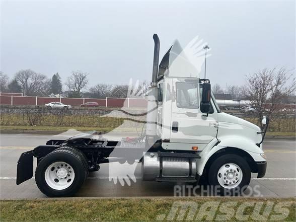 International 8400 Truck Tractor Units