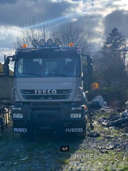 Iveco 260 TW 8x6 Tipper + Crane Tipper trucks