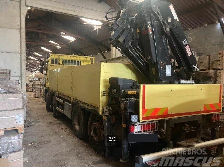 Renault Kerax 460 Flatbed + crane Hiab 211 Flatbed/Dropside trucks