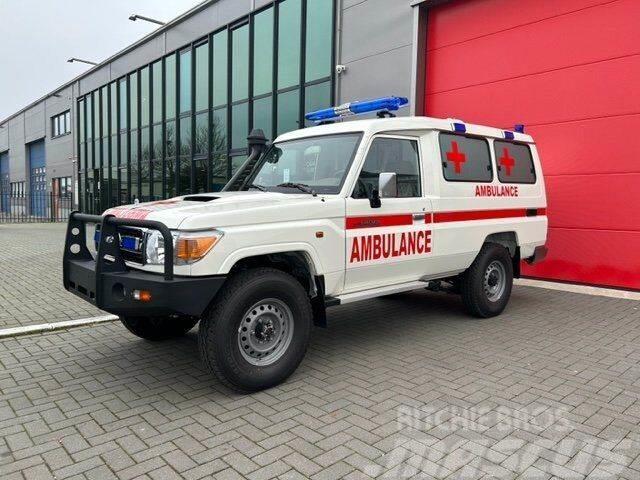 Toyota Landcruiser 4x4 NEW Ambulance - NO Europe Unio!!!! Emergency vehicles