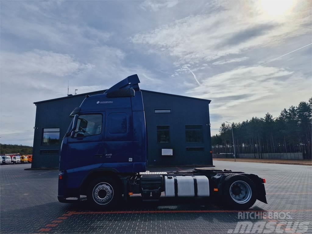 Volvo FH 13 440 Truck Tractor Units