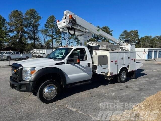 Ford F-550 Super Duty Truck mounted aerial platforms