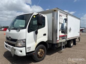 Hino 195