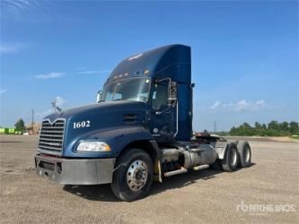 Mack CXU613