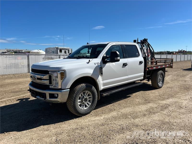 Ford F-350 Flatbed/Dropside trucks