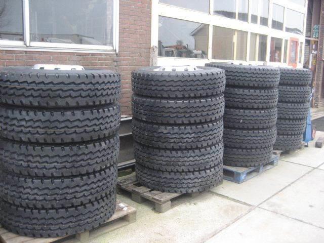 GT SUPER 1200-20 UNUSED TRUCK TIRES Tyres, wheels and rims